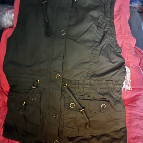 BNWT snobbish vest jacket - Picture 3 of 14